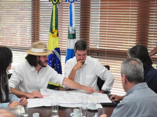 Governador Riedel e prefeito Germino anunciam R$ 3,5 mi para pavimentação, além de investimentos em habitação