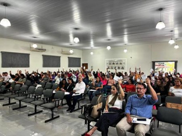 Com plenrio lotado, Bataypor promove 1 Conferncia de Gesto do Trabalho e Educao em Sade