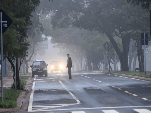 Frio, nebulosidade e probabilidade de chuvas so destaque na previso deste domingo