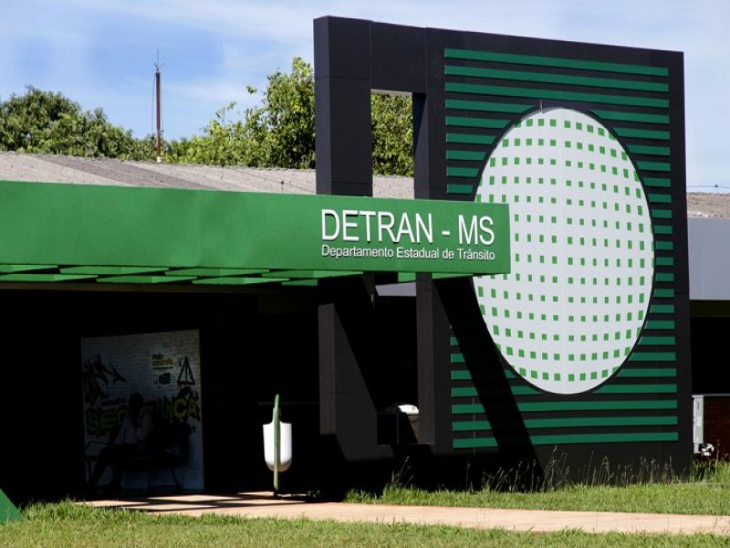 Detran-MS repercute tentativas de golpe em outros estados e refora alerta para uso de canais oficiais