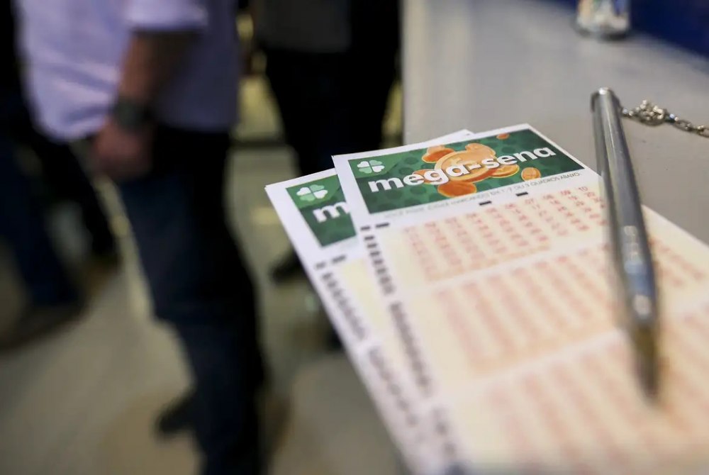 Mega-Sena acumula e pr�mio principal vai para R$ 45 milh�es