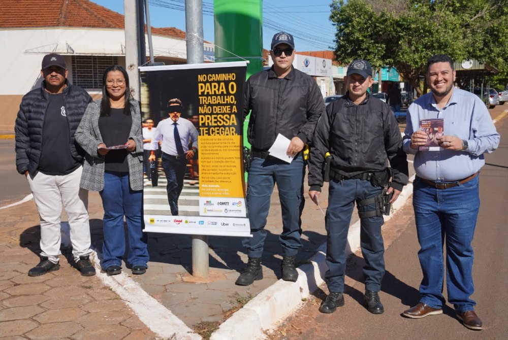 Maio Amarelo mobiliza condutores em blitz educativa no centro de Bataypor�