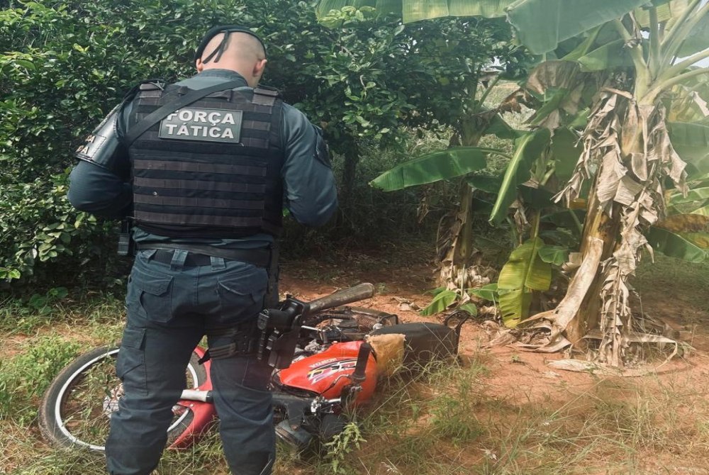 Pol�cia Militar localiza motocicleta abandonada e encaminha ve�culo � Delegacia em Nova Andradina