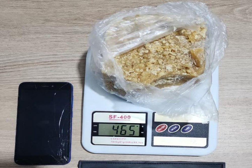 Pol�cia Militar apreende mais de 460 gramas de crack em Ang�lica