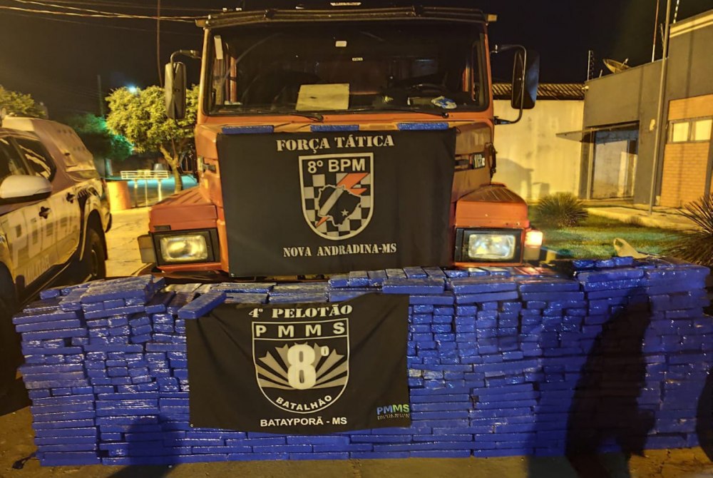 Bataypor�: a��o integrada entre Pol�cia Militar e PRF apreende quase uma tonelada de maconha