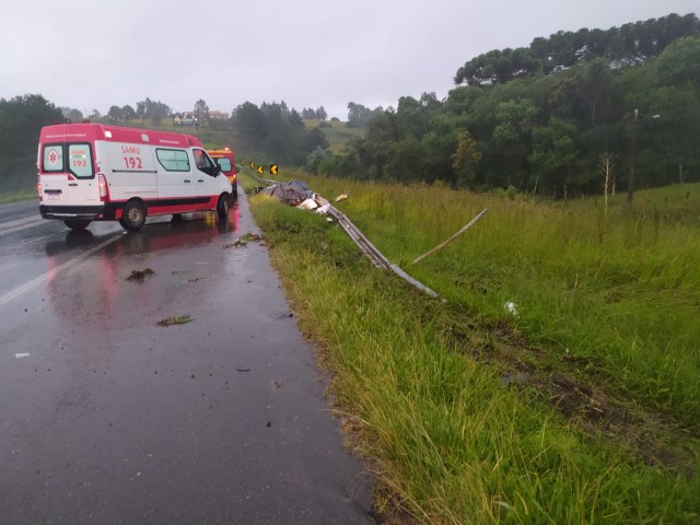 GRAVE ACIDENTE RESULTA EM DOIS BITOS NA BR 277 EM PALMEIRA (PR)