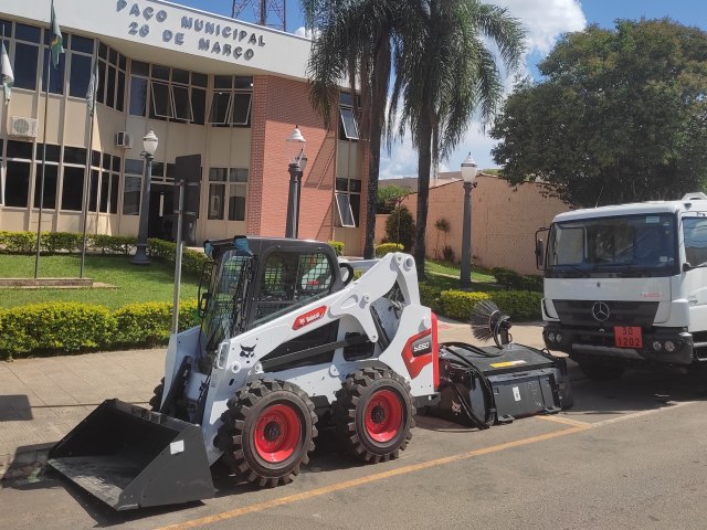 PREFEITURA NOVAMENTE MODERNIZA PTIO DE OBRAS COM EQUIPAMENTOS QUE SUPERAM R$ 1 MILHO