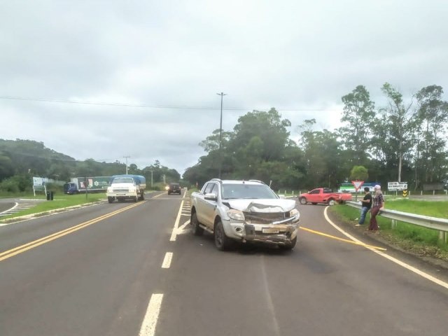 POLCIA RODOVIRIA ATENDE ACIDENTE NO TREVO DE CNDIDO DE ABREU