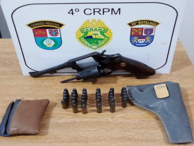 POLICIA MILITAR APREENDE ARMA DE FOGO EM CNDIDO DE ABREU.