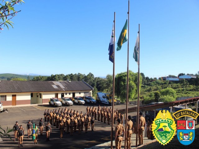 26 BPM REALIZA SOLENIDADE ALUSIVA A TIRADENTES.