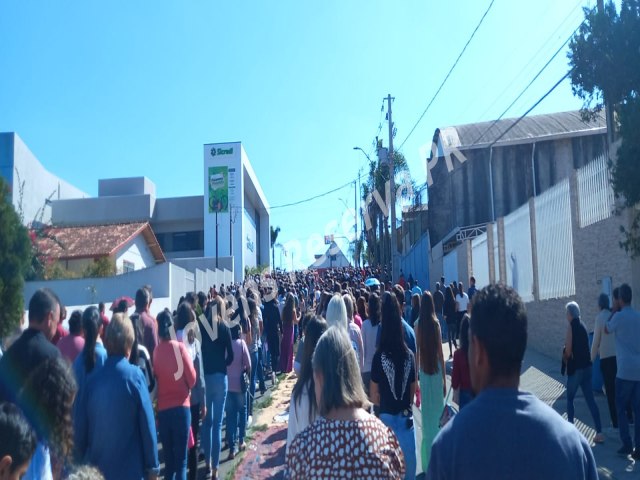 SOLENIDADE CORPUS CHRISTI RENE UM GRADE NMERO DE FIIS EM RESERVA 