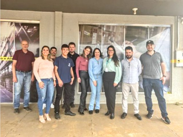 SECRETARIA MUNICIPAL DE ADMINISTRAO DE RESERVA REALIZA VISITA TCNICA EM TURVO (PR)