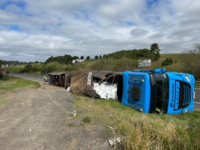 APS ACIDENTE CONDUTOR  DETIDO POR EMBRIAGUEZ AO VOLANTE EM BALSA NOVA (PR)