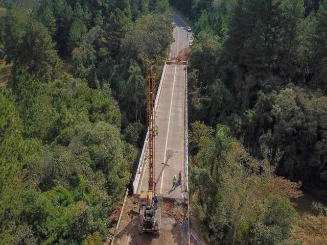 OBRAS NA PR-340 ENTRE TIBAGI E TELMACO BORBA J COMEARAM