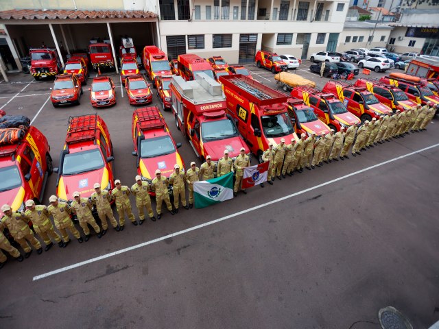 PARAN MANDA MAIS 52 BOMBEIROS PARA O RIO GRANDE DO SUL