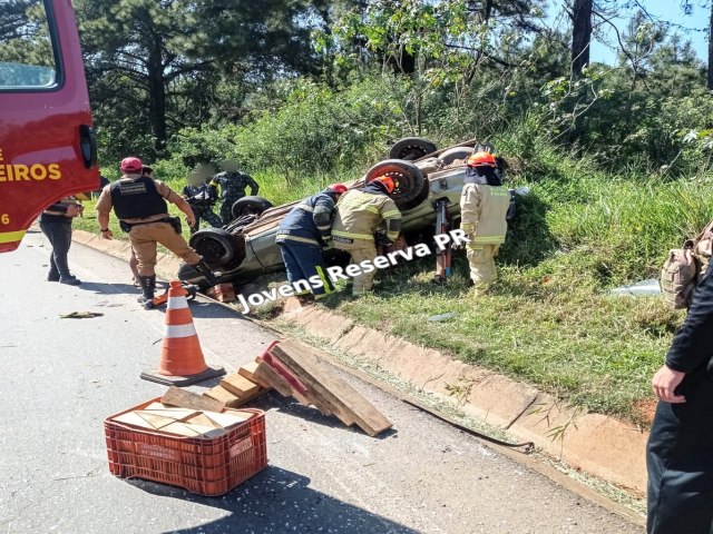 ACIDENTE DEIXA 6 PESSOAS FERIDAS NA PR-340 EM TELMACO BORBA (PR)