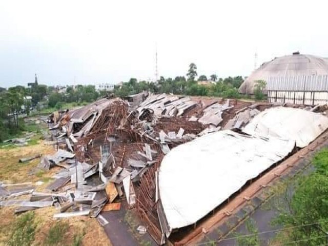 CASCAVEL FOI ATINGIDO POR TORNADO DE INTENSIDADE F2, DIZ SIMEPAR