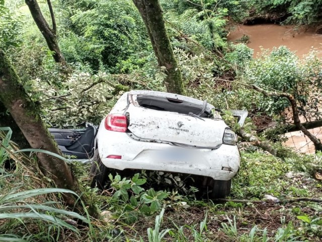 ACIDENTE DEIXA FERIDOS NA RODOVIA PR-487 EM MANOEL RIBAS (PR)