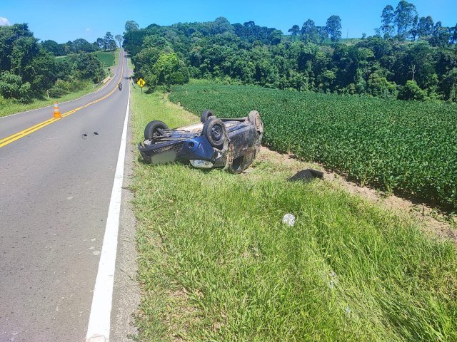 POLICIAL FICA FERIDO APS SOFRER ACIDENTE NA RODOVIA PR-364 NA REGIO DE IRATI (PR) 