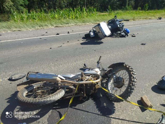 ACIDENTE ENTRE MOTOCICLISTAS RESULTA EM UMA VTIMA FATAL E OUTRA EM ESTADO GRAVE, EM IMBITUVA (PR)