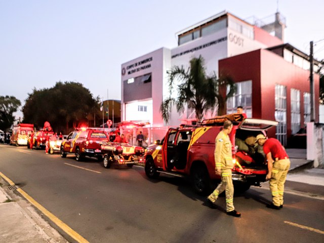 CHUVAS: PARAN ENVIA FORA-TAREFA DO CORPO DE BOMBEIROS AO RIO GRANDE DO SUL