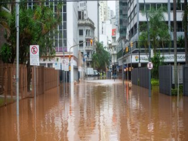 CHUVAS NO RS: GUABA SEGUE EM QUEDA E DEVE FICAR ABAIXO DOS 5 METROS AINDA HOJE, INDICA SGB