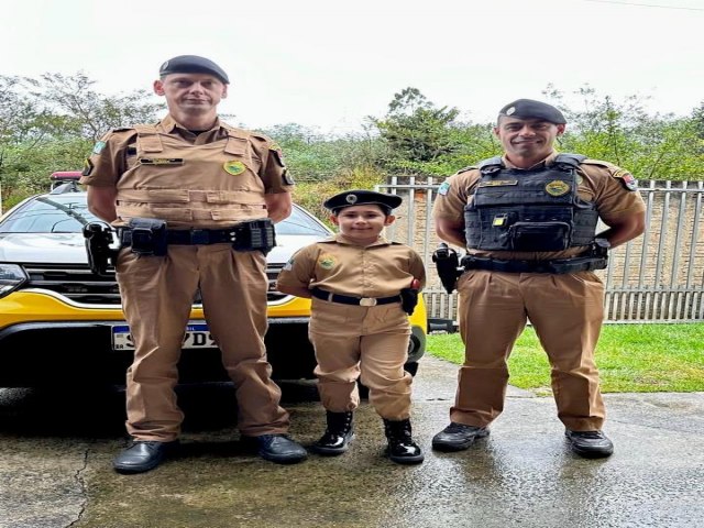 EQUIPE DO 26 BPM COMEMORA ANIVERSRIO DE ADMIRADORA DA POLCIA MILITAR EM IMBA