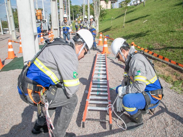 CURSO GRATUITO PARA FORMAO DE ELETRICISTAS ABRE NOVAS VAGAS EM PONTO GROSSA