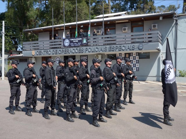 PCPR FORMA 16 AGENTES DE SEGURANA PBLICA PARA OPERAES DE ALTO RISCO