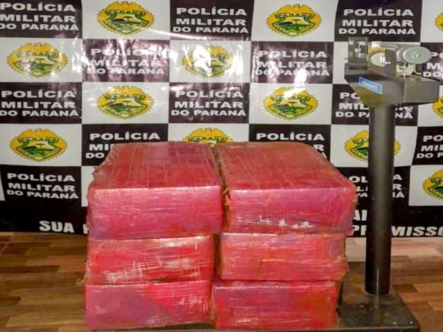 POLCIA MILITAR APREENDE 118 KG DE MACONHA EM MANOEL RIBAS-PR