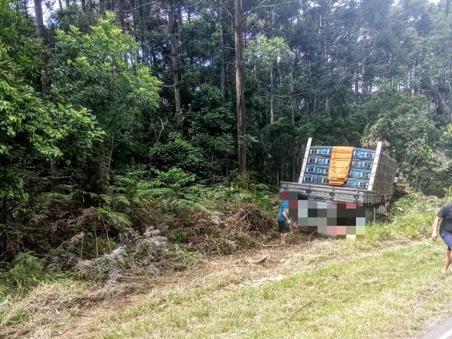 CONDUTOR FICA FERIDO EM ACIDENTE NA RODOVIA PR-441 EM TIBAGI SENTIDO A RESERVA-PR