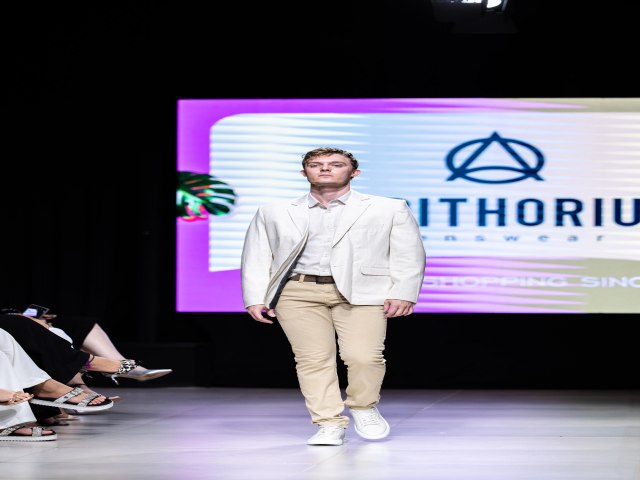 Modelo Douglas Reis brilha nas passarelas do Sinop Fashion Trends