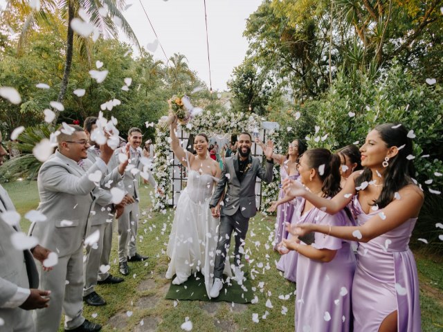 Casamento e amizade: como padrinhos e madrinhas ganham protagonismo nas cerimônias contemporâneas Casamento e amizade: como padrinhos e madrinhas ganham protagonismo nas cerimônias contemporâneas