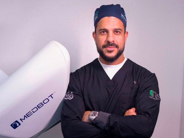 Brasil realiza primeira nefrectomia parcial rob�tica por telecirurgia neste s�bado