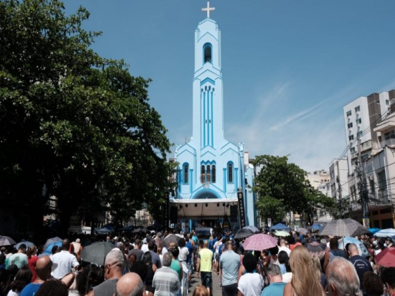 Igreja Matriz de Nossa Senhora da Conceio Aparecida, no Cachambi, ter grande programao