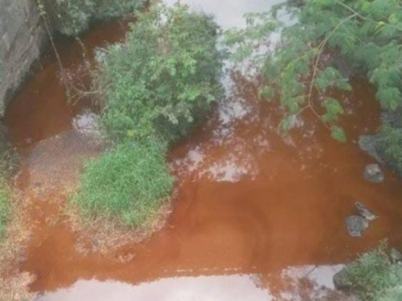 Empresa Autuada por Poluir guas do Rio Igu em Itabora