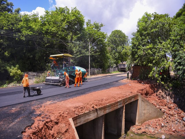 Ponte de madeira  substituda por galeria no bairro Mecejana