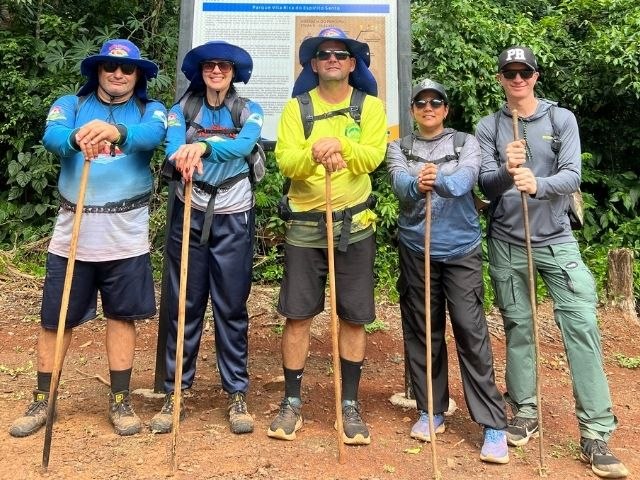 Peregrinos concluem com exclusividade trajeto do Caminho Inici&aacute;tico de Santiago no Paran&aacute;