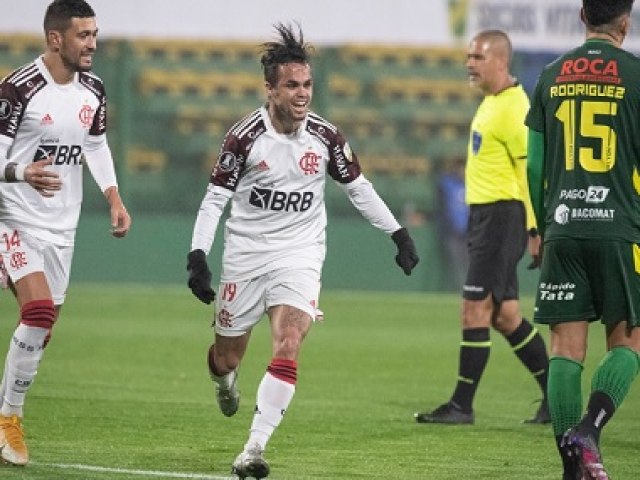 Na estreia de Renato Gaúcho, Flamengo sofre, mas vence o Defensa y Justicia
