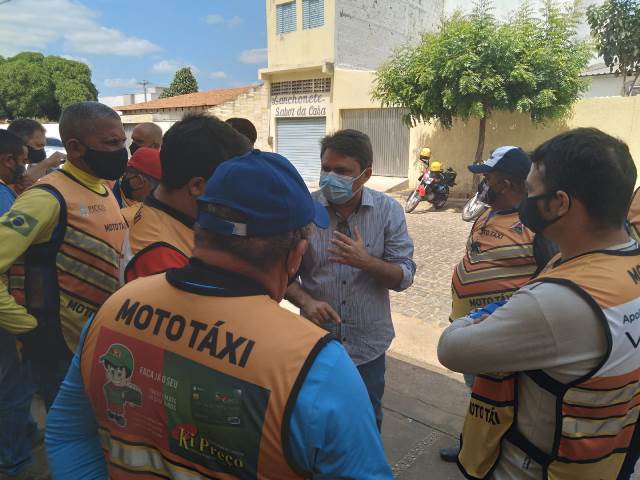 Mototaxistas de Picos cobram fiscalização contra clandestinos