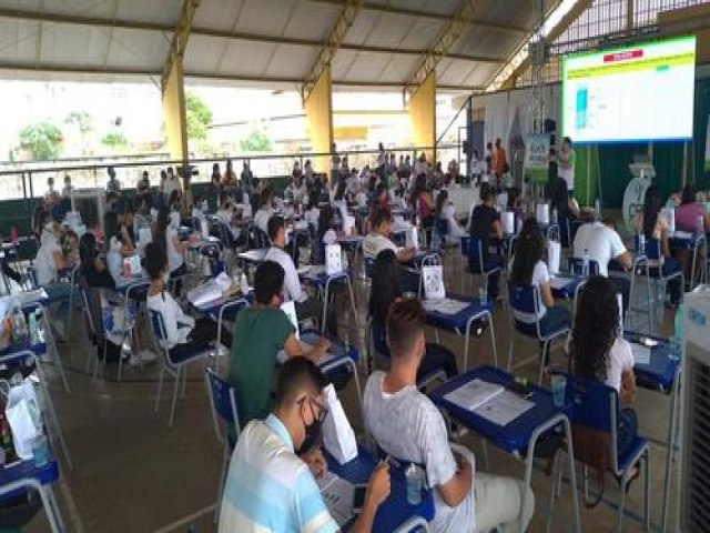 9ª GRE: cerca de 130 alunos assistem revisão para o Enem em Picos