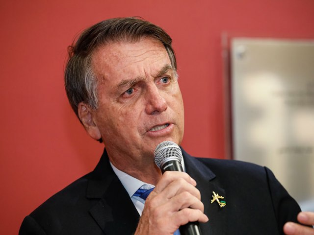 Bolsonaro diz que questões do Enem têm a 'cara do governo'