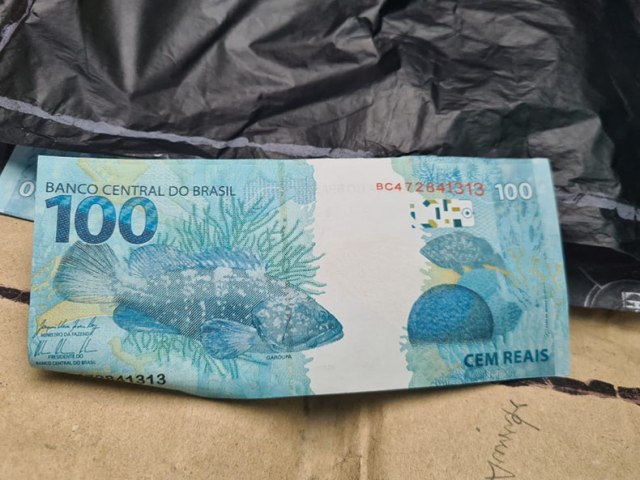 Polícia Federal prende jovem suspeito de comprar R$ 4 mil em cédulas falsas através da internet