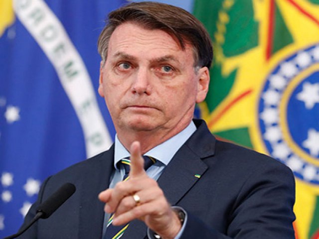 Bolsonaro diz à PF que 'exerceu direito de ausência' ao faltar a depoimento