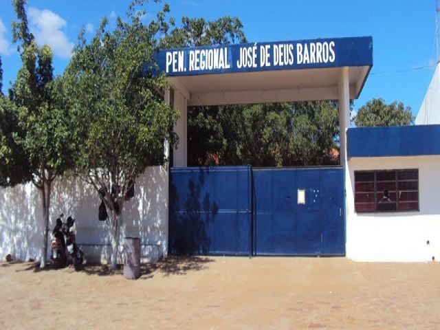 Foragido do sistema prisional é capturado no bairro Junco, em Picos