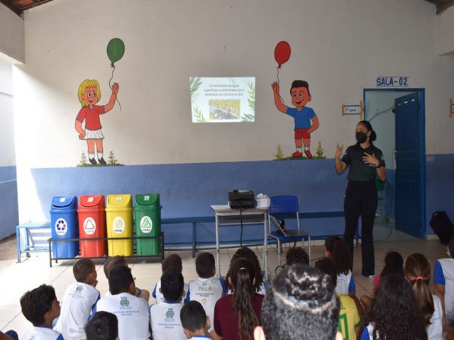 Projeto trata sobre coleta seletiva e implantação de lixeiras em escolas de Picos
