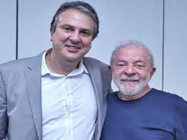 Lula convida senador eleito Camilo Santana para assumir comando do MEC