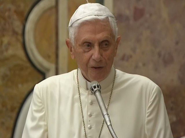 Bento XVI, papa emérito da Igreja Católica, morre aos 95 anos