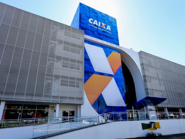 Presidente da Caixa anuncia suspensão do consignado do Auxílio Brasil