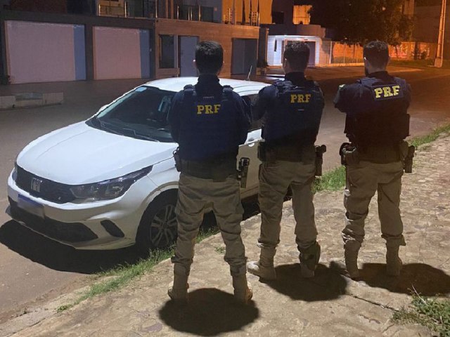 Veículo furtado em São Paulo é recuperado em Picos